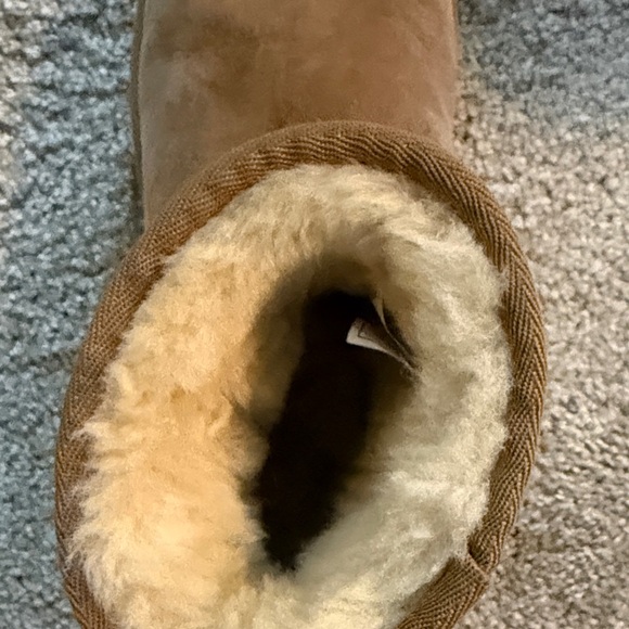 UGG Classic Tan Sheepskin Boots - Picture 6 of 7